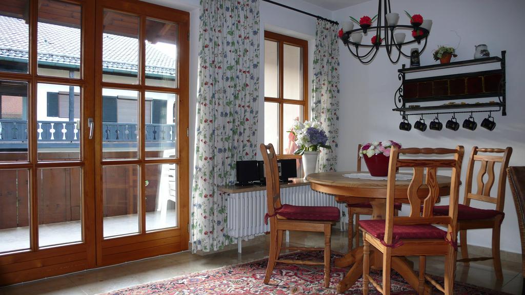 Apartment Jasmin Гармиш-Партенкирхен Екстериор снимка